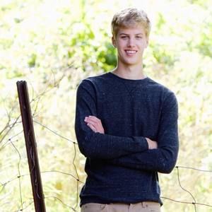 Meet your Posher, Logan